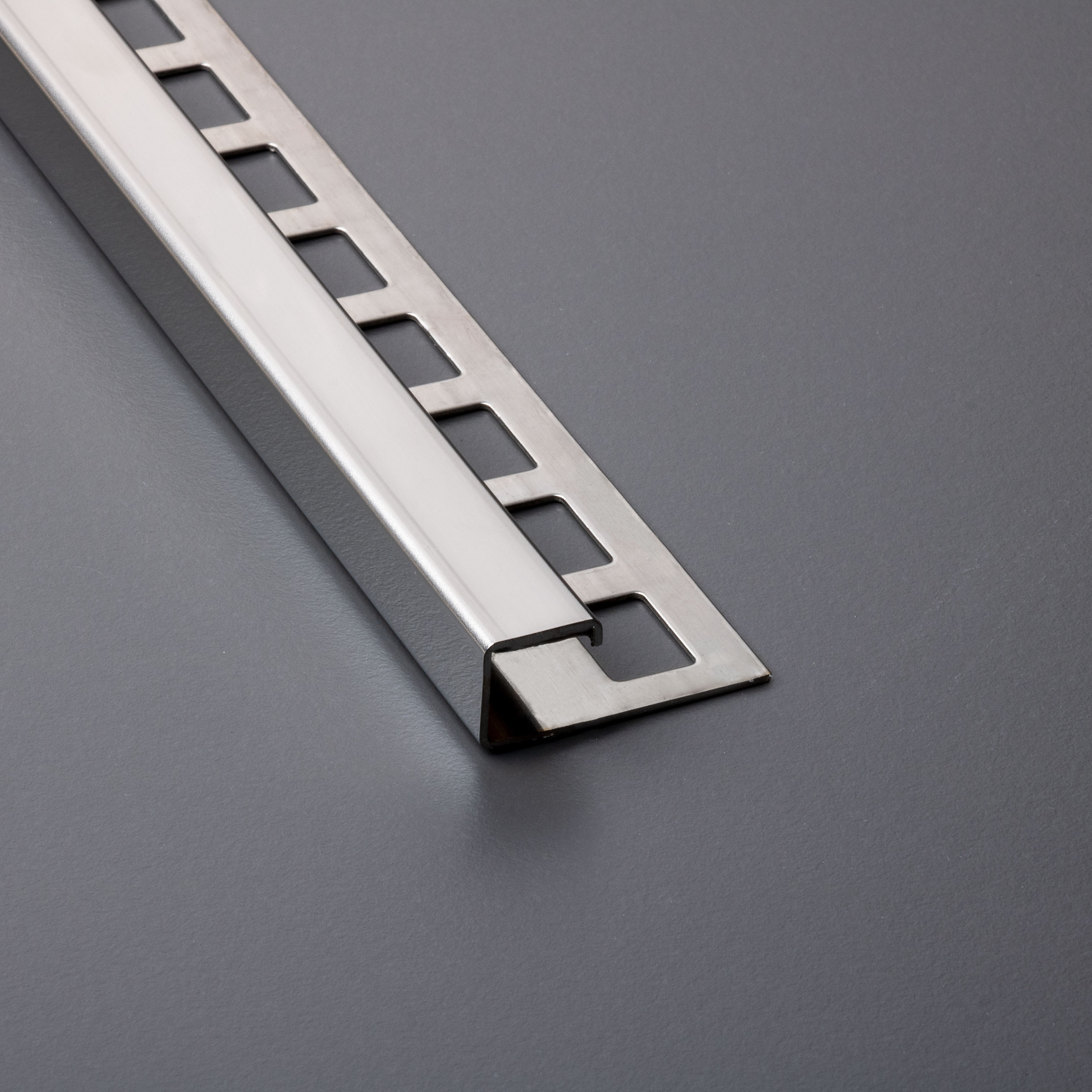 Fliesenschiene Quadratprofil Fliesenprofil Edelstahl Gebürstet 10mm/2,5m 